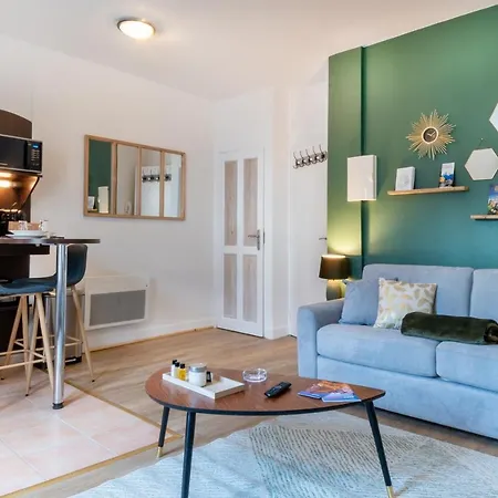 Studio cosy refait à neuf en hyper centre Appartement *
